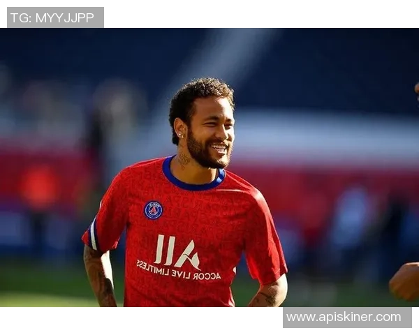 内马尔现效力于巴黎圣日耳曼队他未来的去向如何引发广泛关注 内马尔现效力于巴黎圣日耳曼队他未来的去向如何引发广泛关注