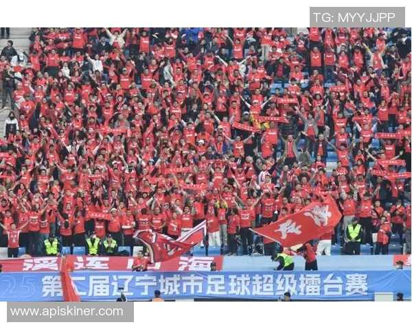 聚焦当今绿茵赛场巨星风采展现现役足球球星激情瞬间 聚焦当今绿茵赛场巨星风采展现现役足球球星激情瞬间